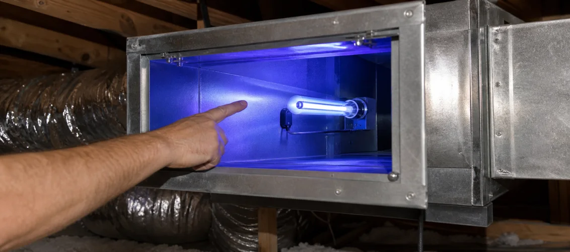 Duct UV lamp